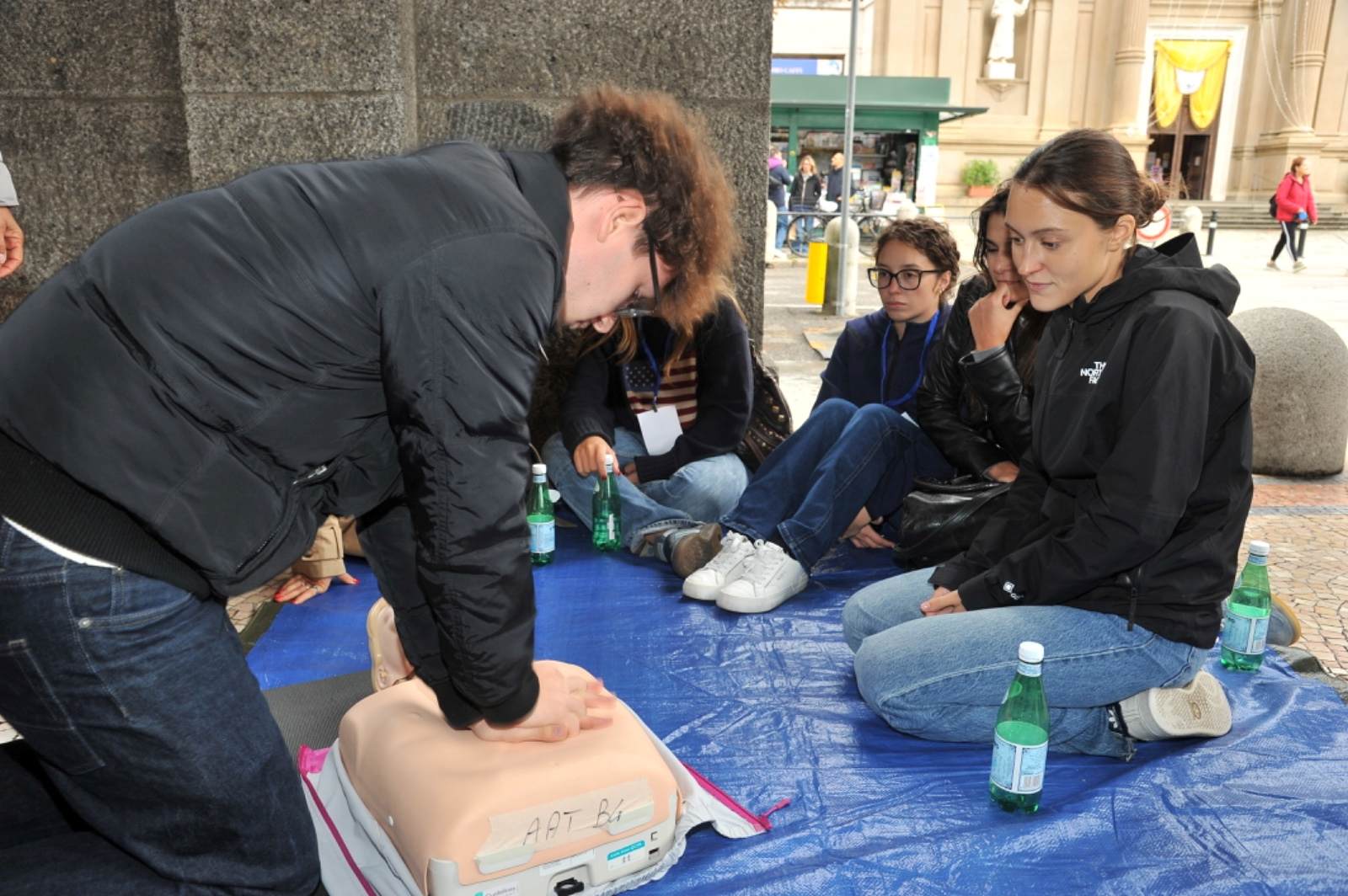 immagine AREU forma 500 studenti bergamaschi alle manovre di rianimazione cardiopolmonare