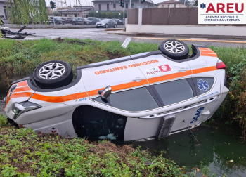 immagine Incidente a Orzinuovi per automedica di AREU, la Direzione strategica esprime la propria vicinanza all’autista accompagnato precauzionalmente in ospedale