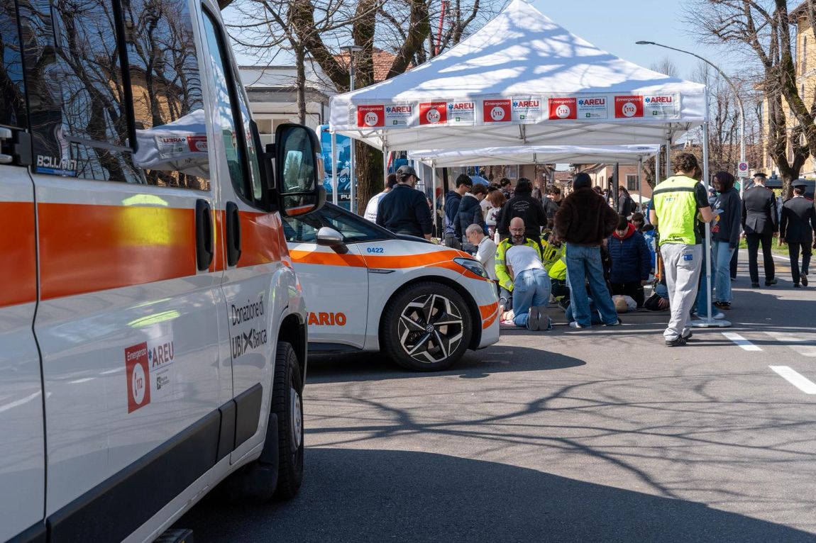 immagine AREU porta il soccorso tra i banchi: a Treviglio “Emergenzopoli” forma i cittadini di domani